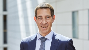 Fotografie von Klaus Blaum im Anzug